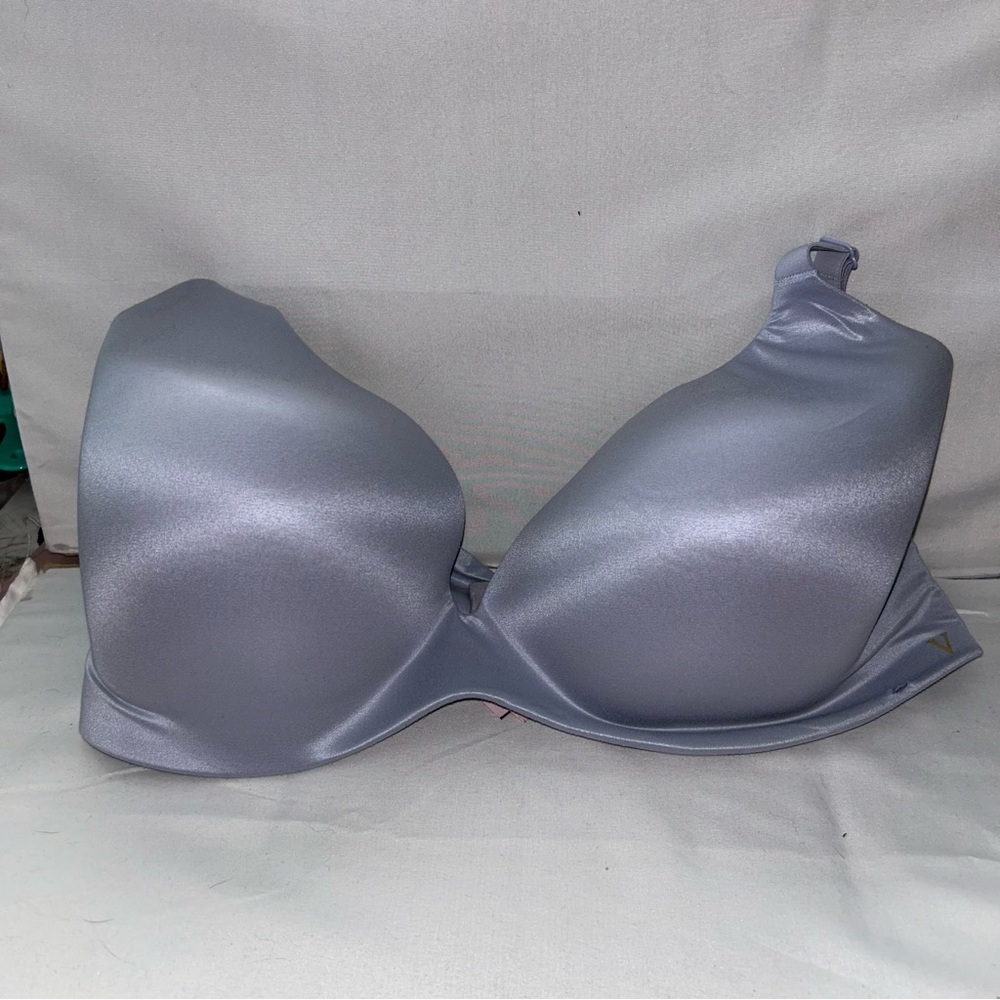 Victoria’s Secret Bra Lined Semi Demi no padding no wire supportive Bra 38DDD